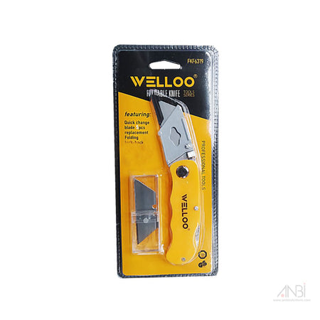 Welloo folding knife with blade on a white background