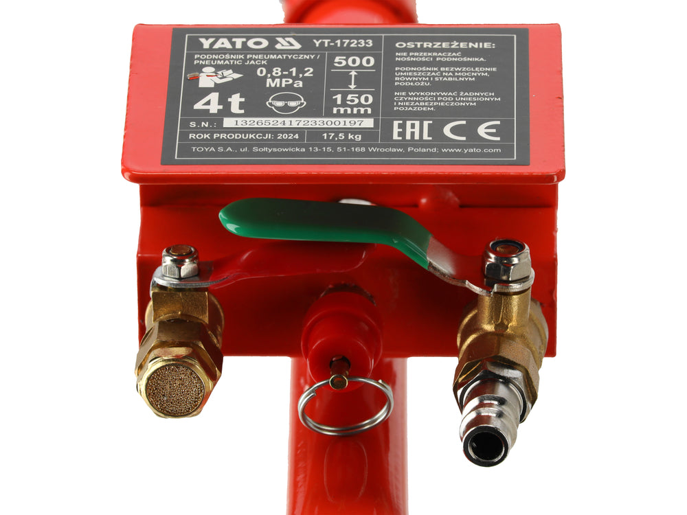 Red hydraulic jack with Yato branding on a white background